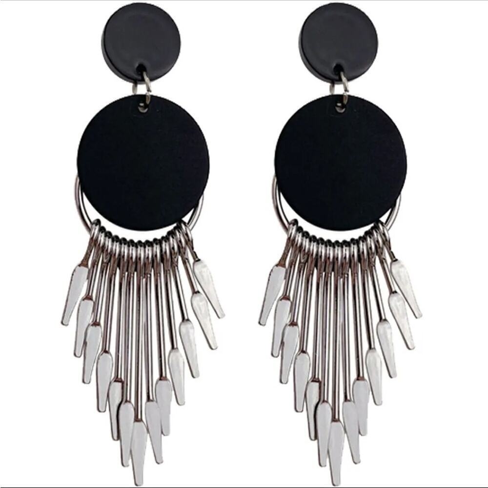 Brand New Dazzle Jola Women’s Colorblock Earrings